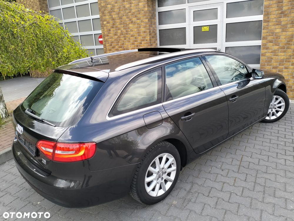 Audi A4 Avant 2.0 TDI DPF quattro Attraction - 10