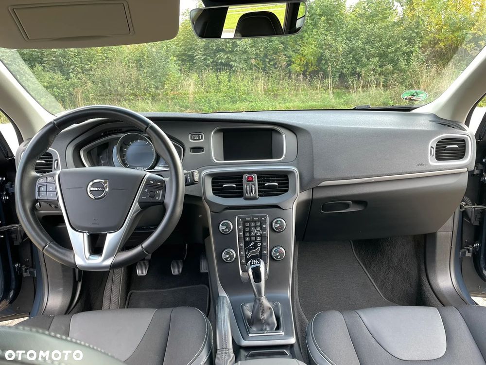 Volvo V40 T2 Drive-E Momentum - 21