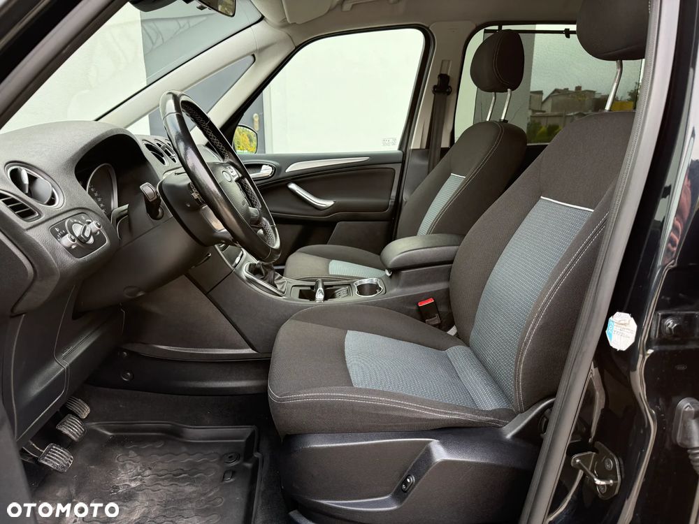 Ford Galaxy - 27
