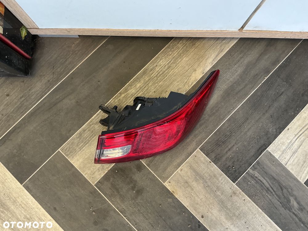 RENAULT CLIO IV LAMPA PRAWA TYŁ PRAWY TYŁ - 2