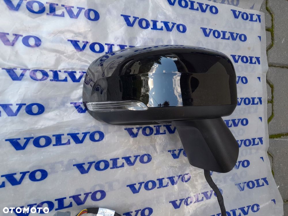 lusterko prawe 14 pin + kamera kolor 019 volvo xc60 ii lift 2023r uk - 1