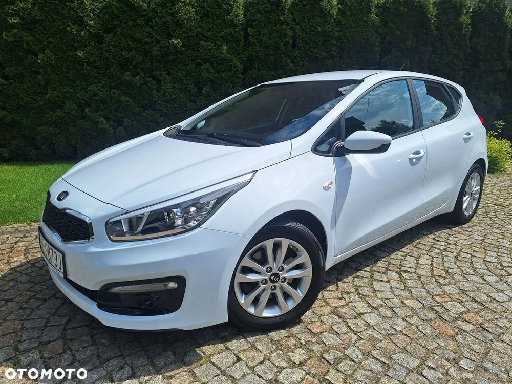 Kia Ceed - 1