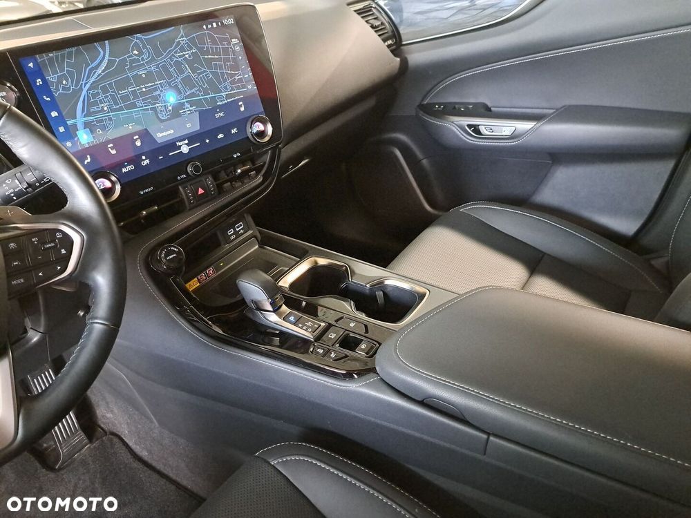 Lexus NX 2023