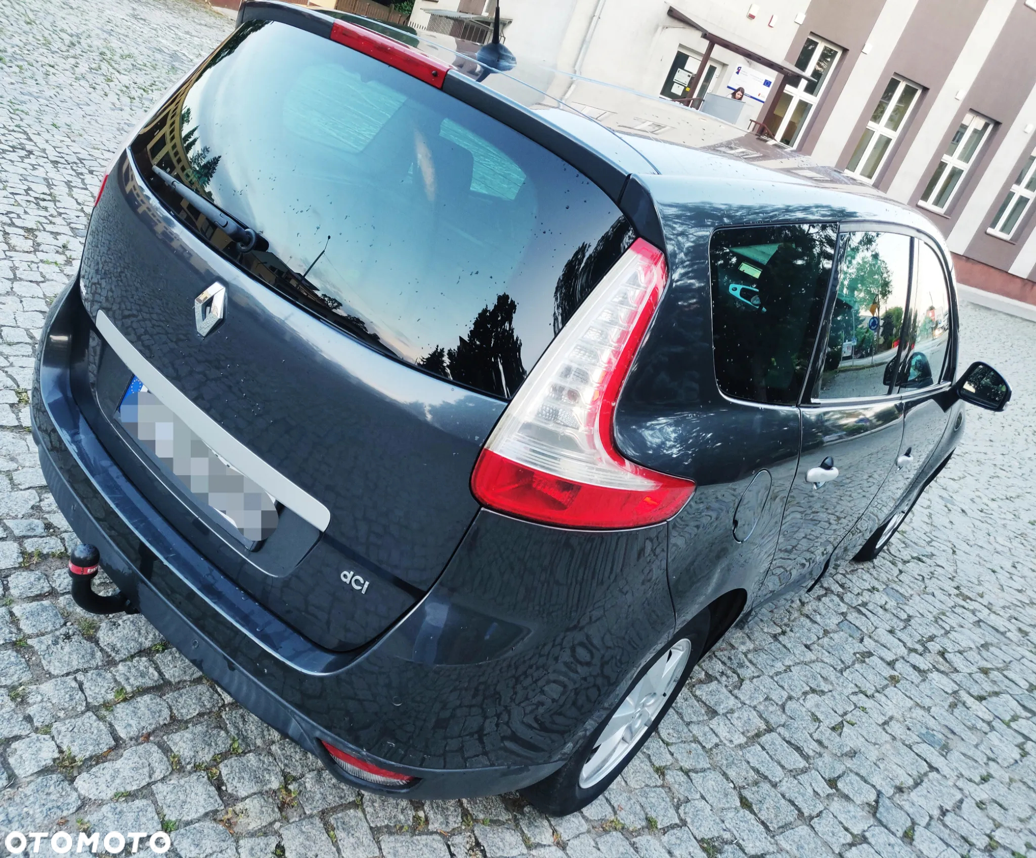 Renault Grand Scenic 1.9 dCi FAP Privilege - 4