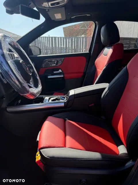 Mercedes-Benz GLA 200 AMG Line - 7