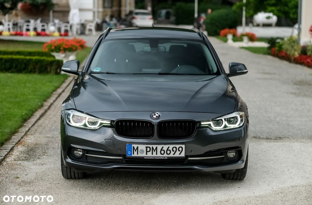 BMW Seria 3 318d Sport Line Shadow - 4