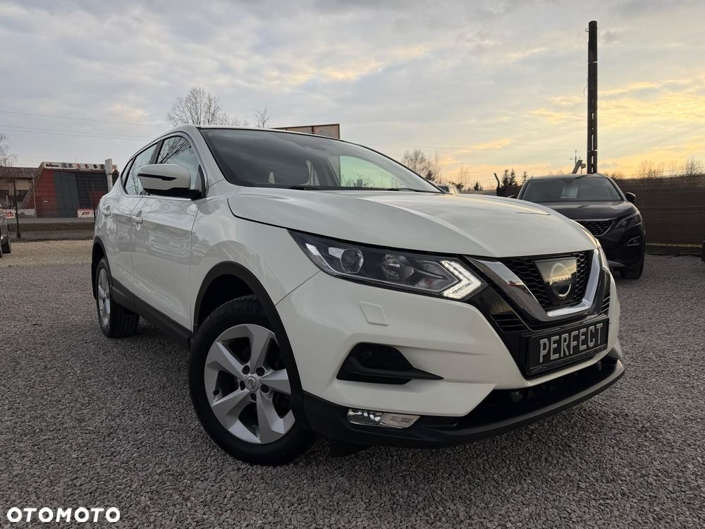 Nissan Qashqai 1.6 DCi 4x4 N-Connecta EU6 - 1