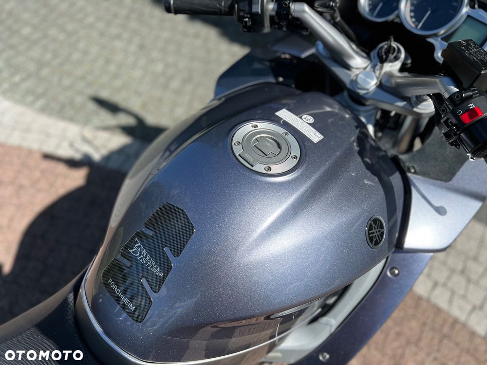 Yamaha FJR - 18