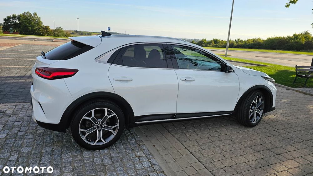 Kia XCeed 1.4 T-GDI OPF DCT7 PLATINUM EDITION - 4