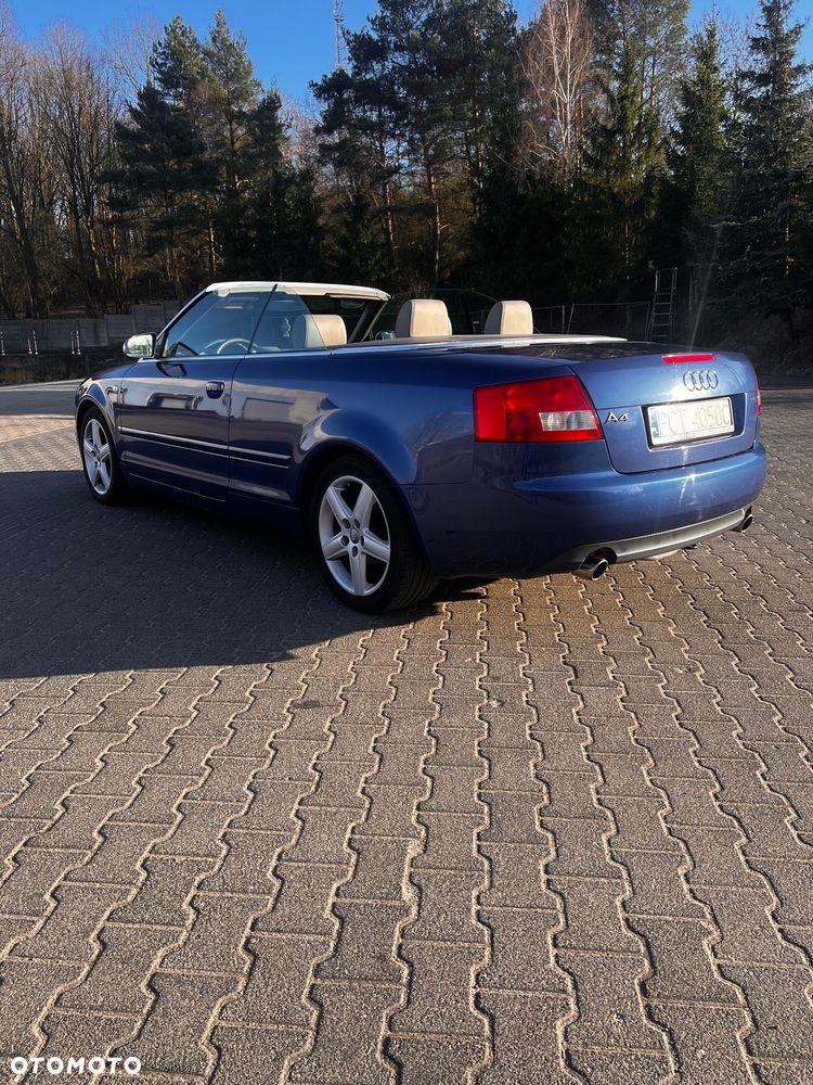 Audi A4 Cabrio 2.4 - 4