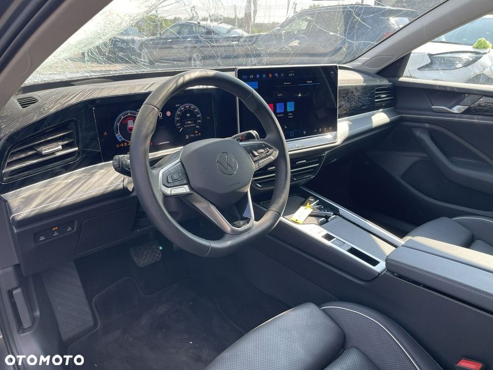 Volkswagen Passat Variant 2.0 TSI Elegance DSG - 11