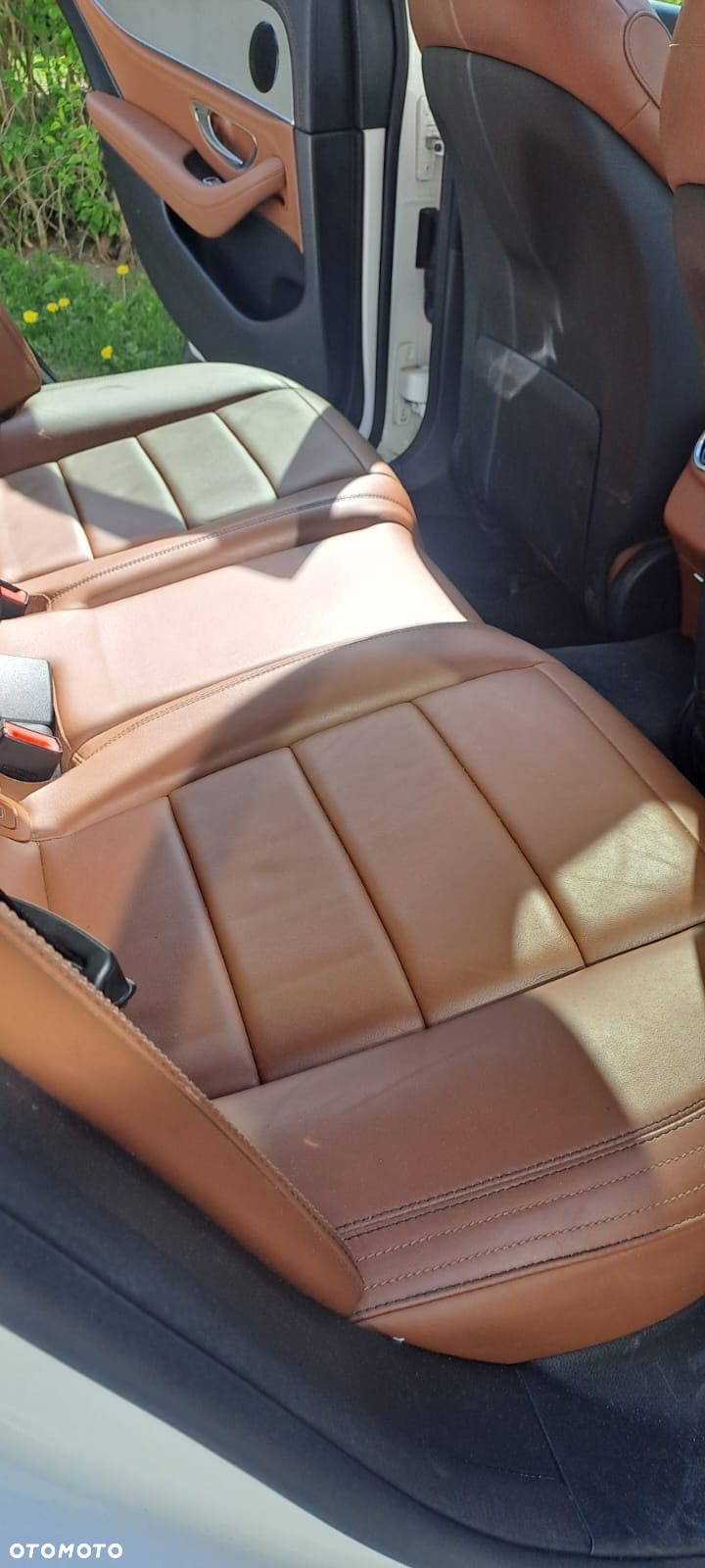 Mercedes-Benz Klasa E 220 d 4-Matic 9G-TRONIC - 10