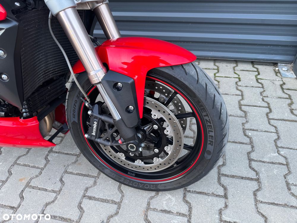 Triumph Speed Triple - 17