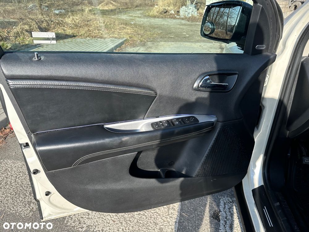 Fiat Freemont 2.0 Multijet Black Code AWD - 16