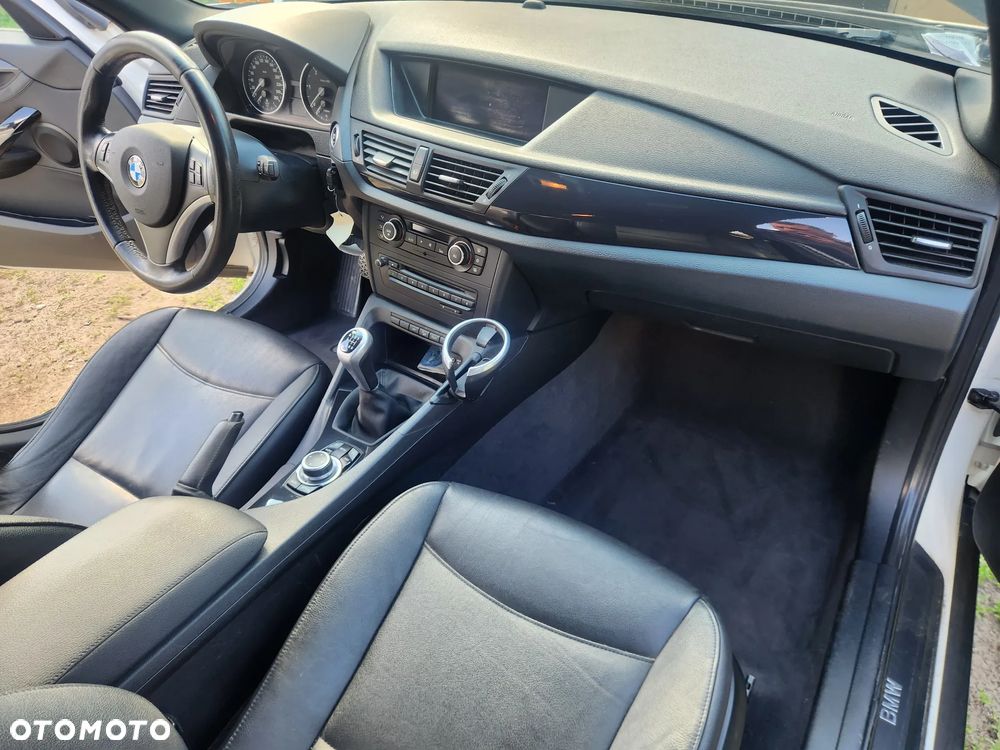 BMW X1 xDrive18d xLine - 37