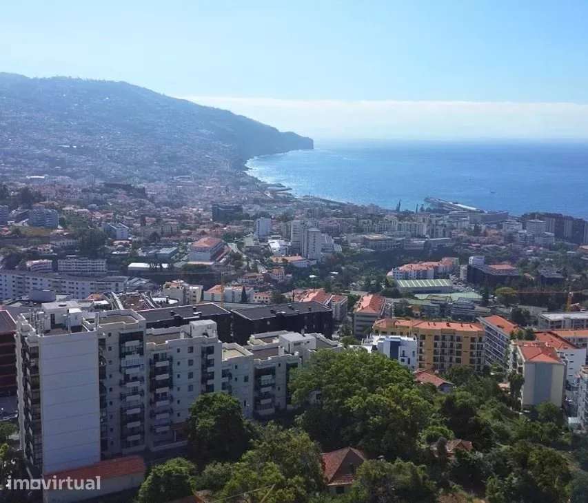 Apartamento Moderno com 2 quartos em Funchal com Piscina e Internet - Grande imagem: 2/31