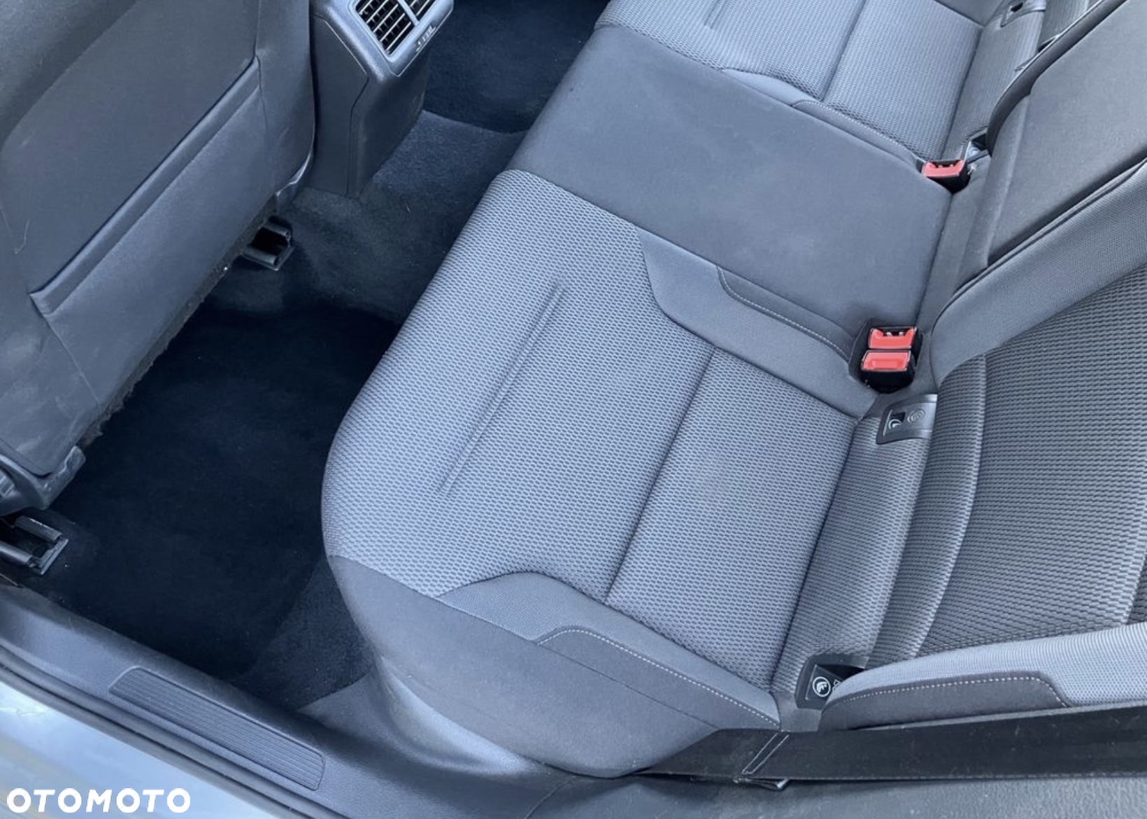 Volkswagen Golf - 14