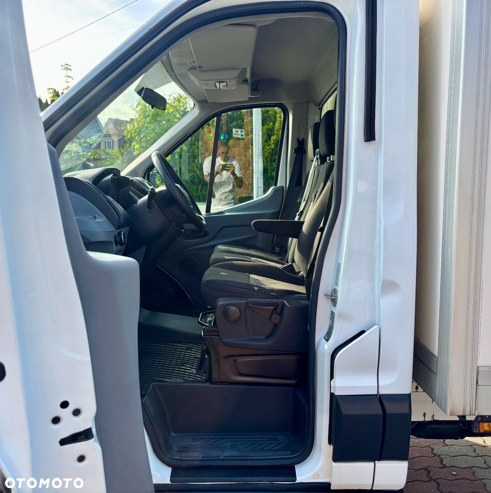 Ford Transit - 18