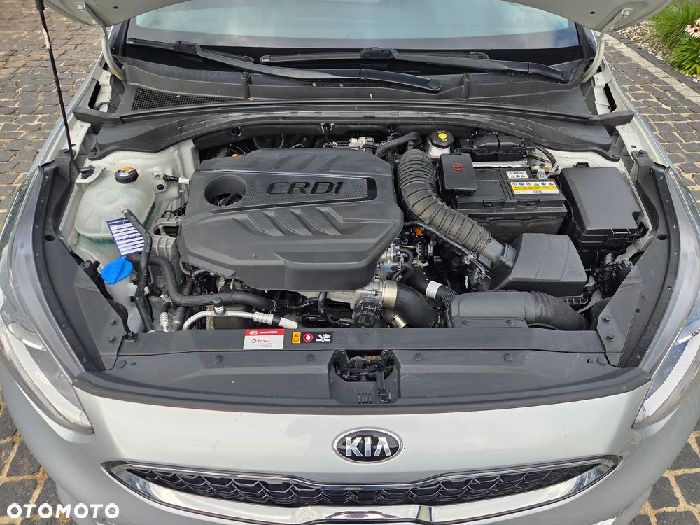 Kia Ceed 1.6 CRDi Eco-Dynamics+ (48V Mild-Hybrid) Platinum Edition - 33