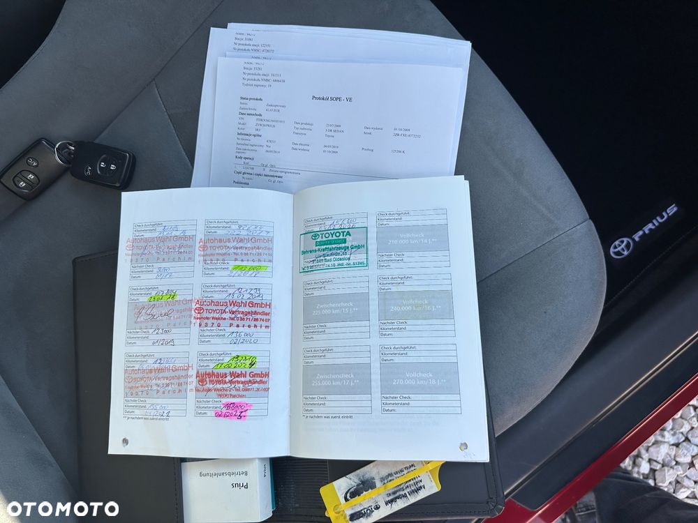 Toyota Prius (Hybrid) Executive - 20