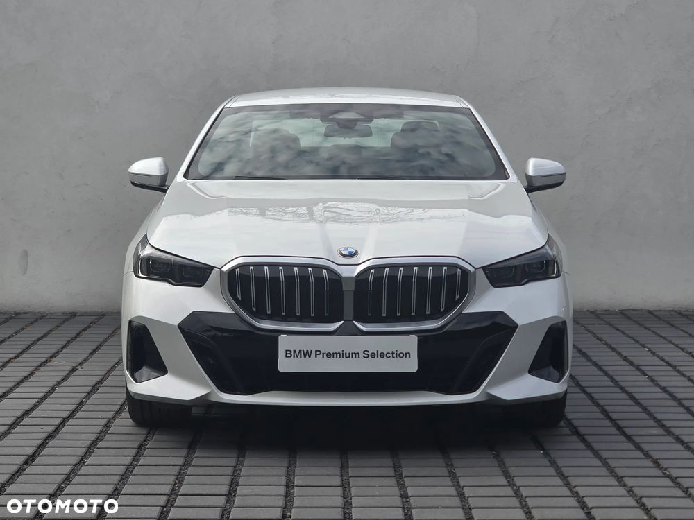BMW Seria 5 520d xDrive mHEV M Sport - 6