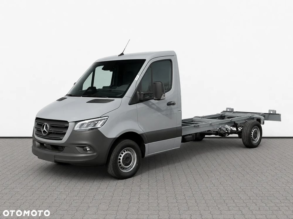 Mercedes-Benz Sprinter - 6