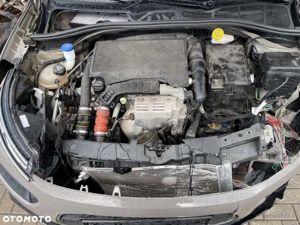 Citroën C4 Cactus 1.2 PureTech GPF Shine EAT6 - 17