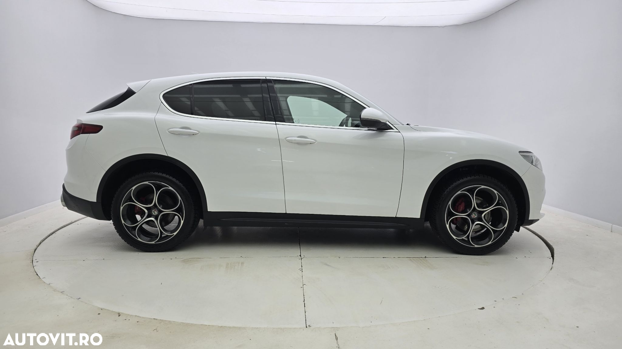 Alfa Romeo Stelvio 2.0 Turbo AWD AT8 Super - 5