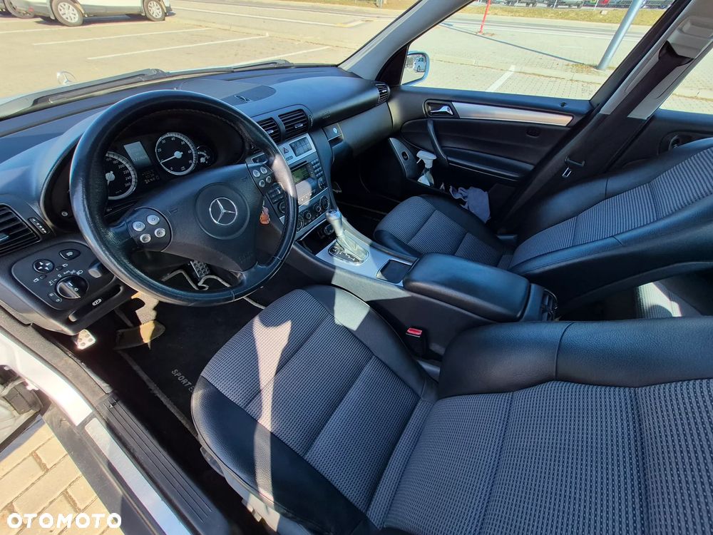 Mercedes-Benz Klasa C 180 Kompressor Automatik Elegance Sport Edition - 10