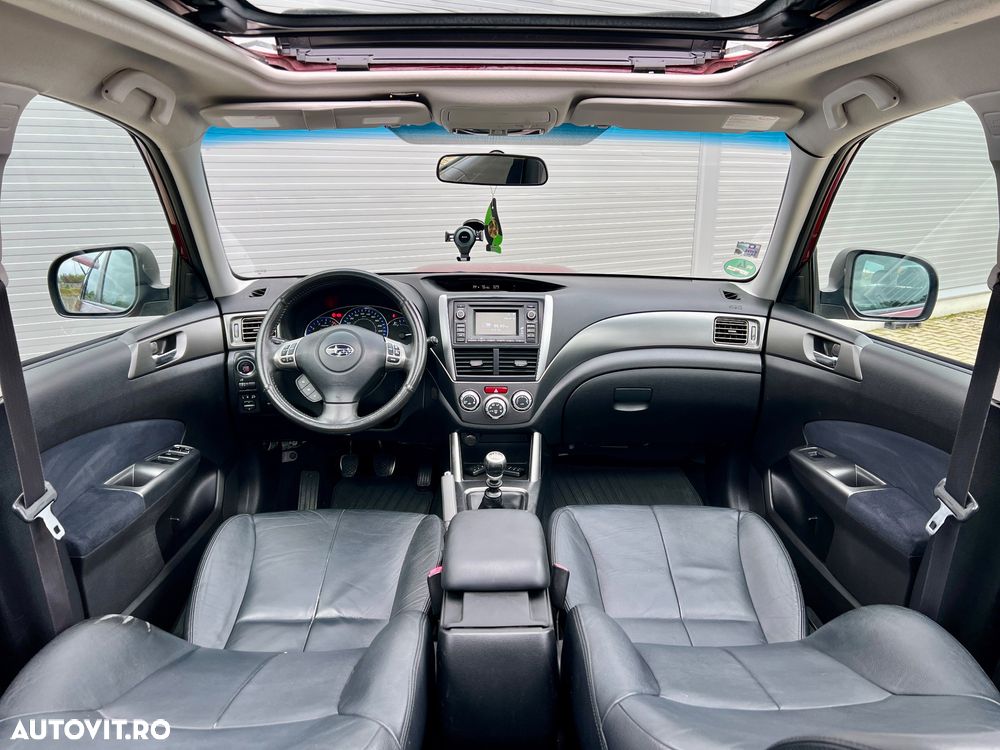 Subaru Forester 2.0D Exclusive - 8