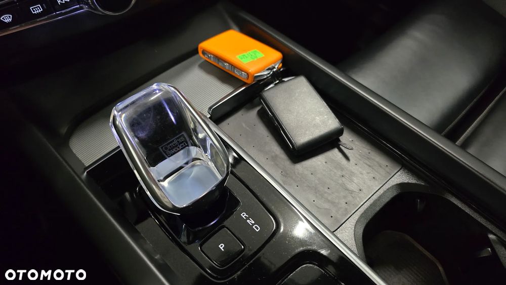 Volvo XC 60 B4 B Plus Dark - 31