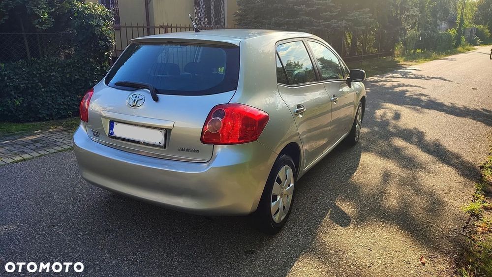 Toyota Auris 1.4 VVT-i Team - 25