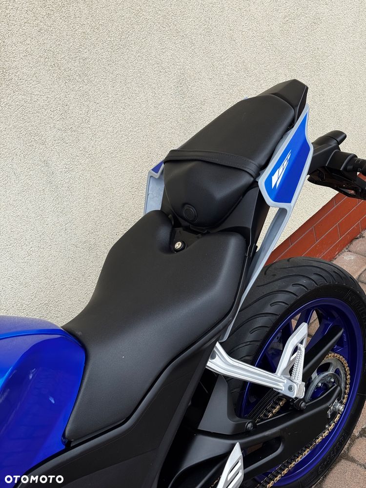 Yamaha XJ - 25
