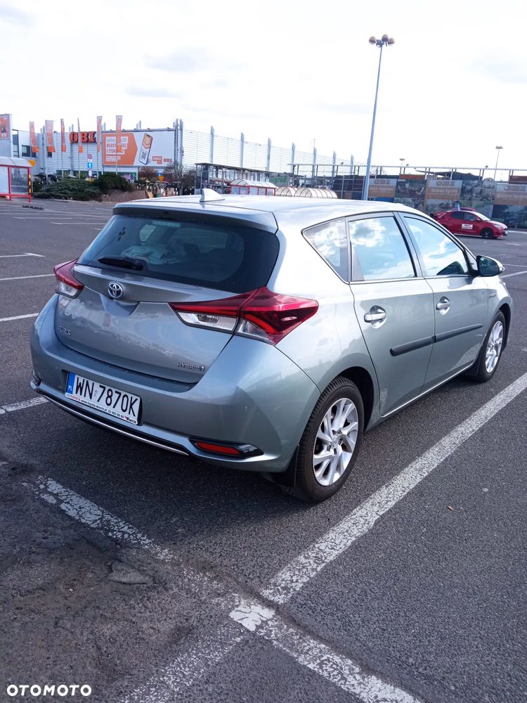 Toyota Auris Hybrid 135 Premium - 5