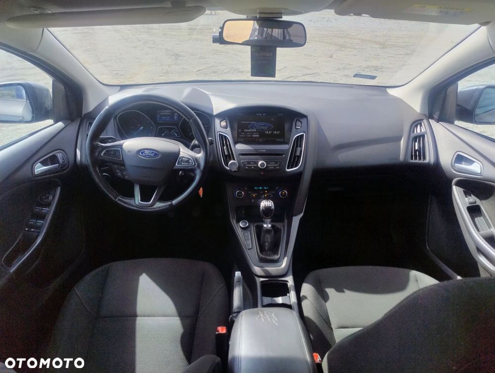 Ford Focus - 11
