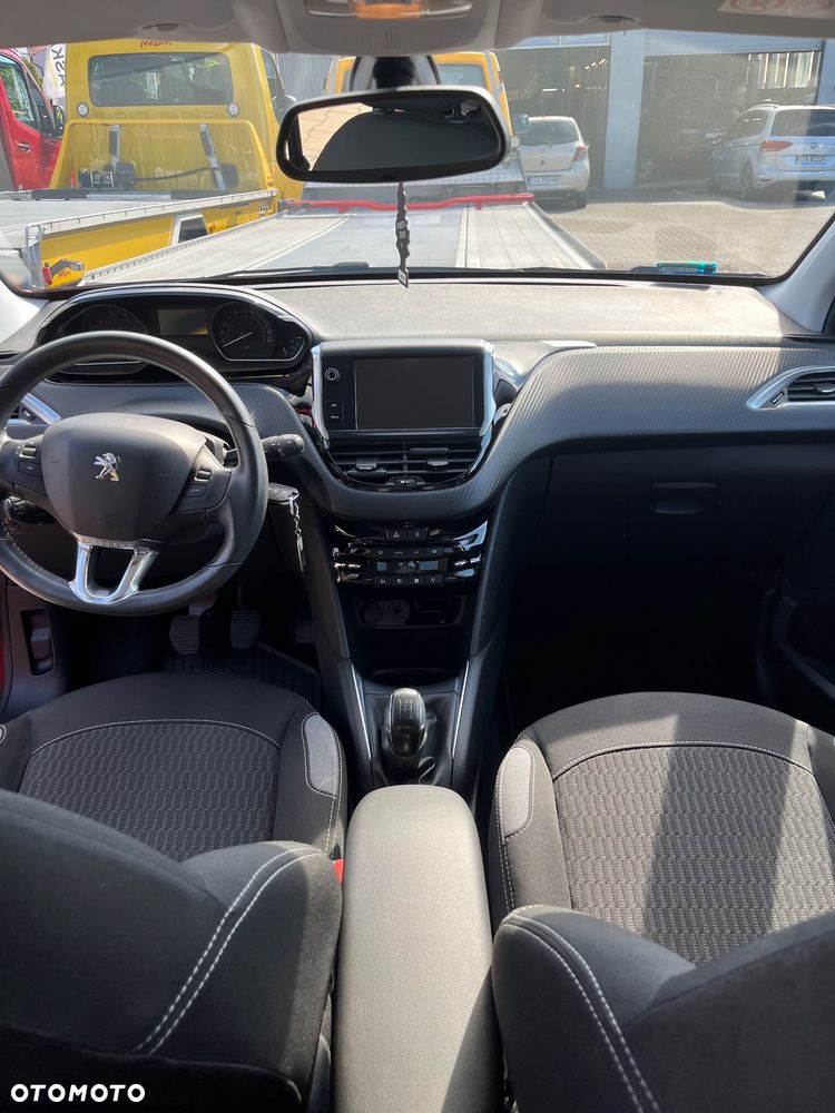 Peugeot 208 1.2 PureTech Allure - 9
