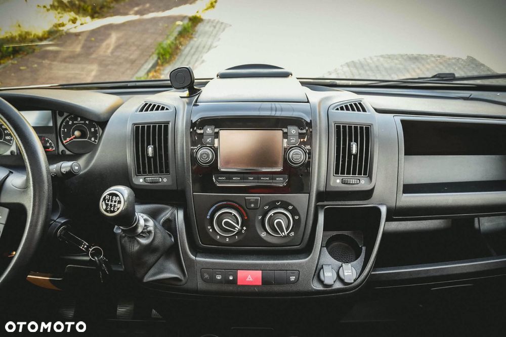 Peugeot BOXER - 24
