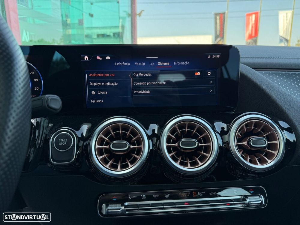 Mercedes-Benz EQA 250+ Electric Art - 12