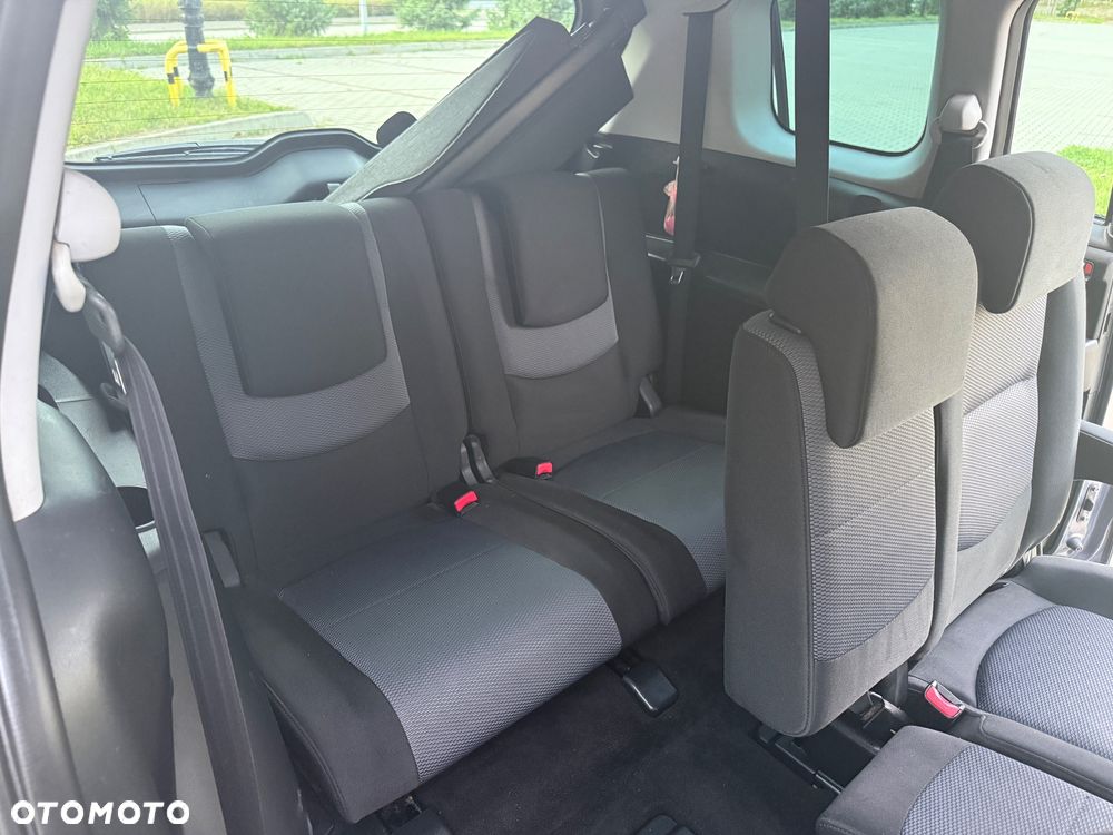 Mazda 5 2.0 Active - 10