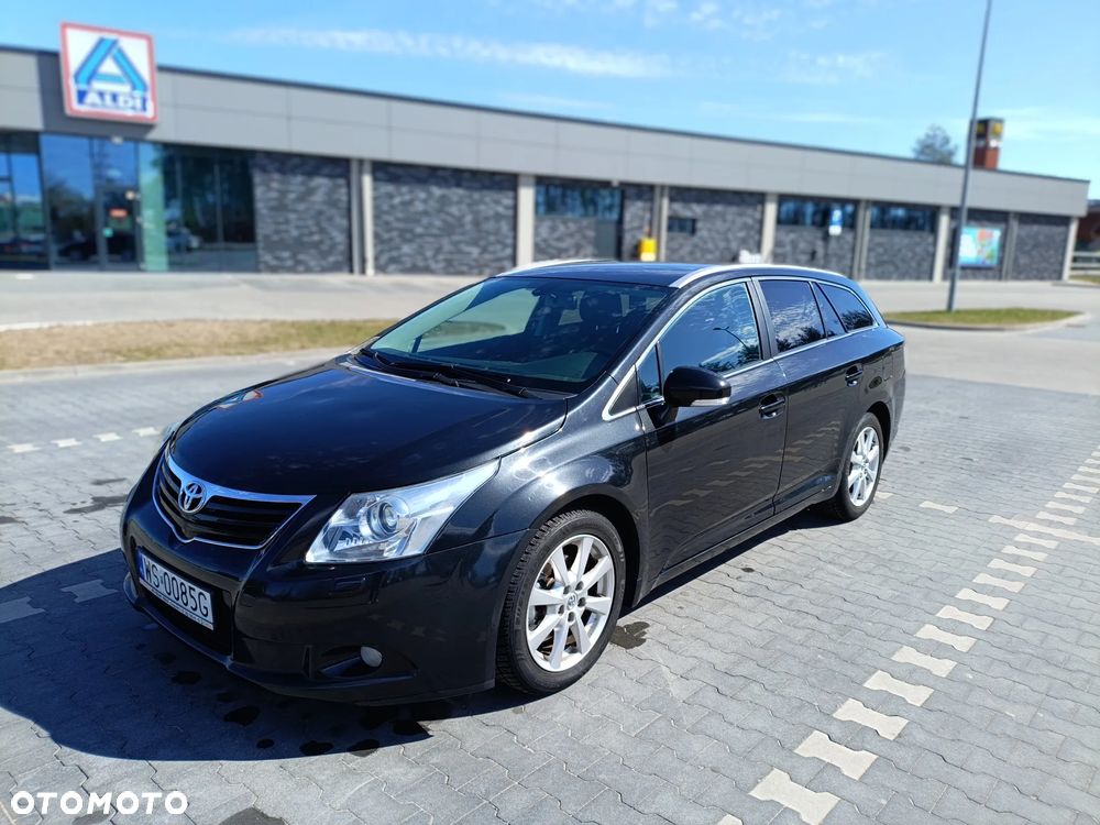 Toyota Avensis 2.0 D-4D 2010 - 16