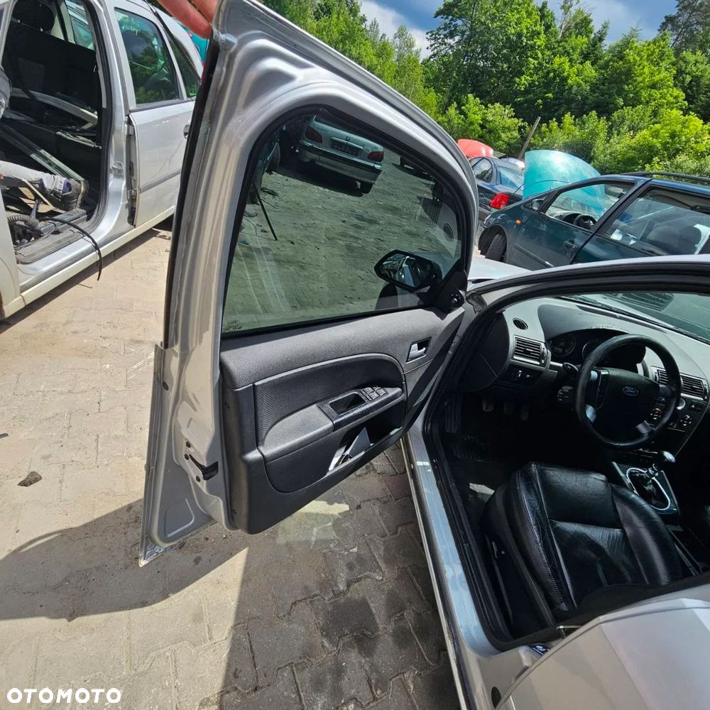 Ford Monde (2001r) 2,0 D 85 kW / 116 KM (kod lak: G0) pojazd na części - 11