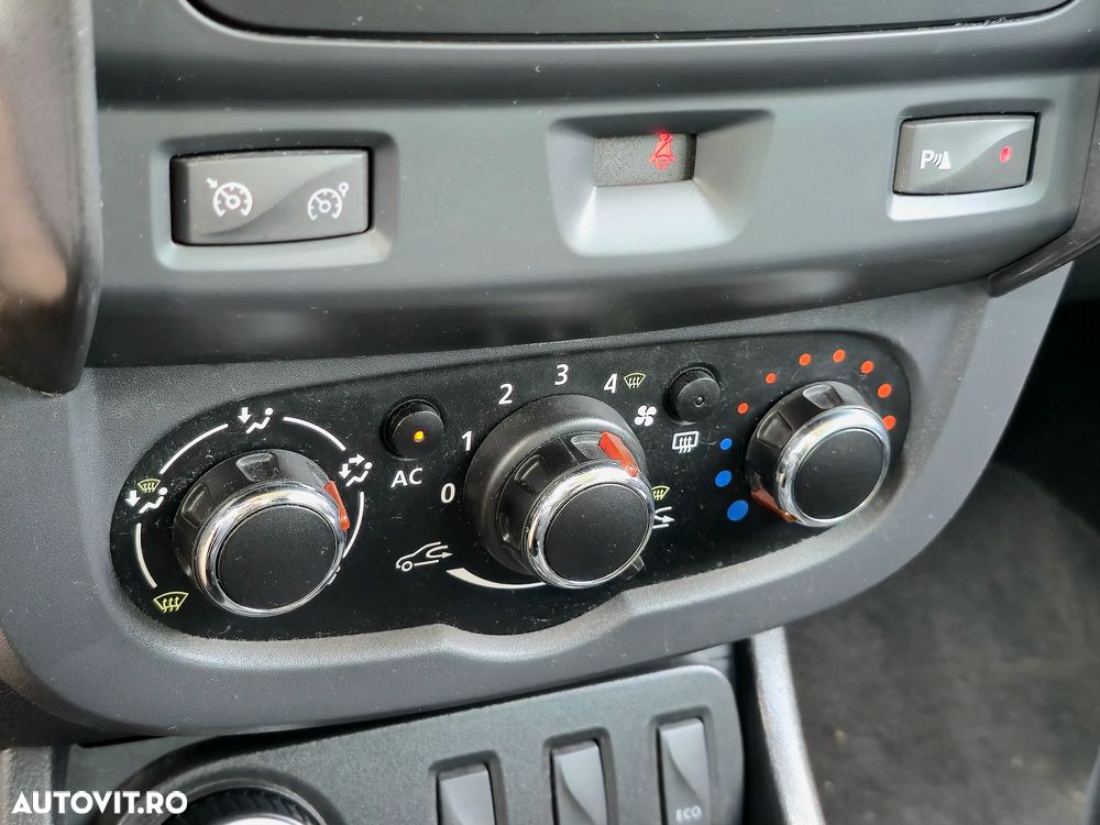 Dacia Duster dCi 110 FAP 4x4 Prestige - 11