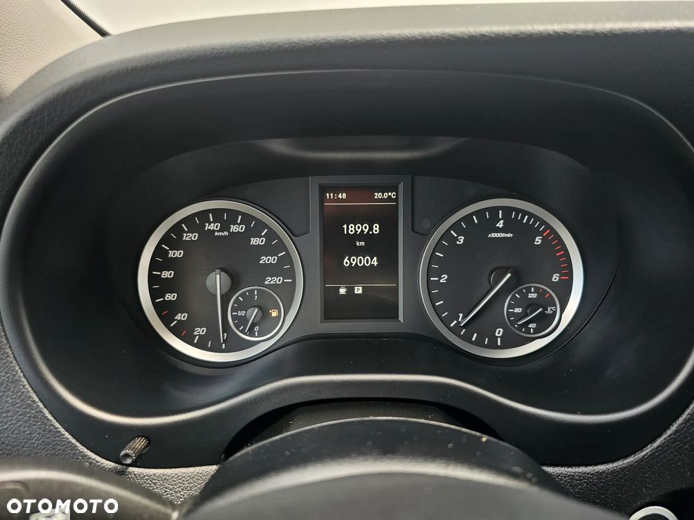 Mercedes-Benz VITO - 14