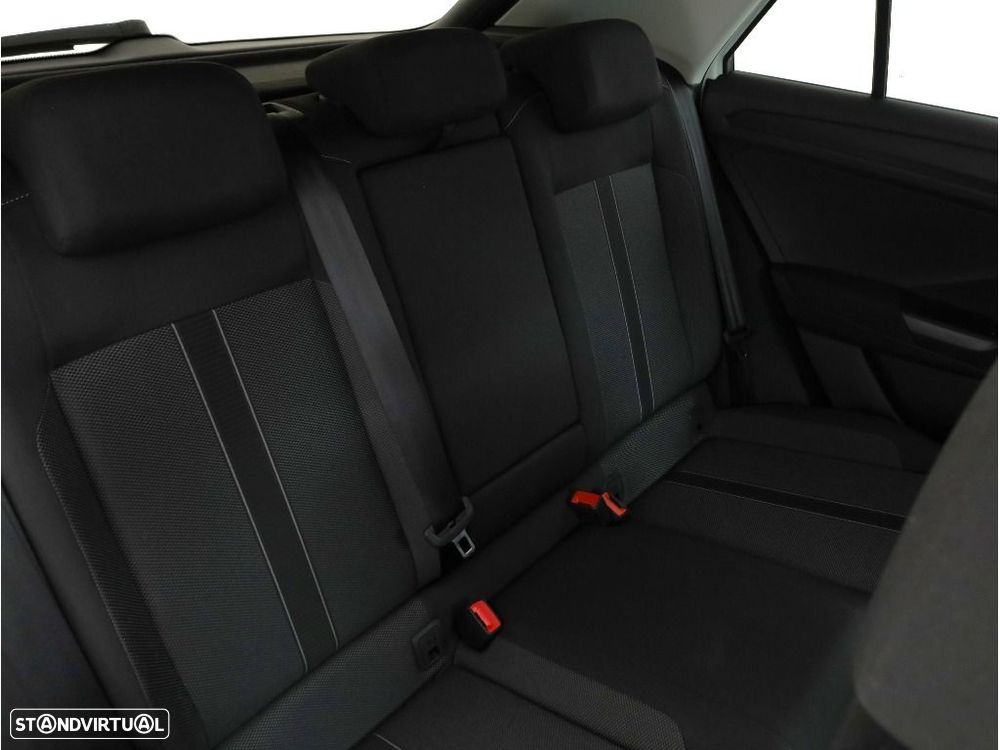 VW T-Roc 2.0 TDI Urban - 16