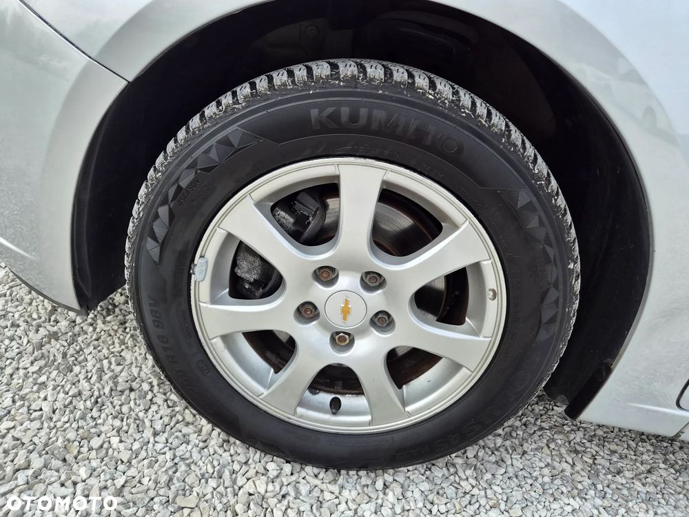 Chevrolet Cruze - 28