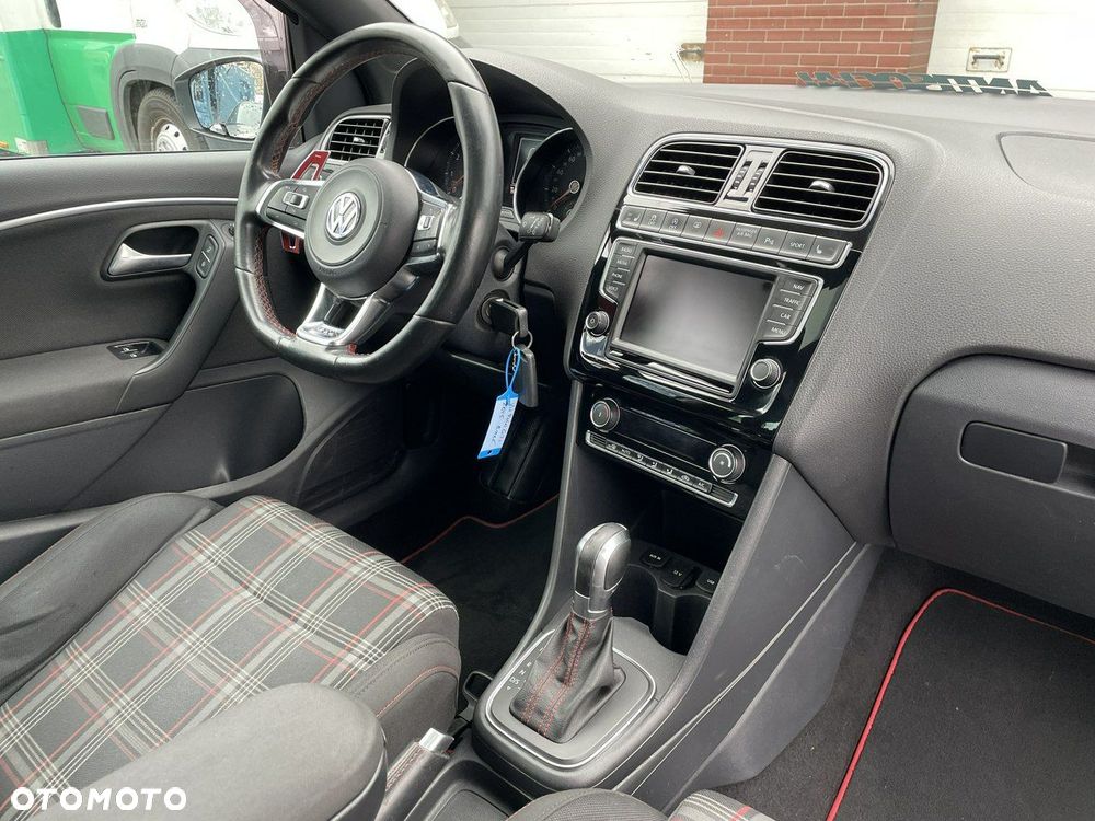 Volkswagen Polo - 5