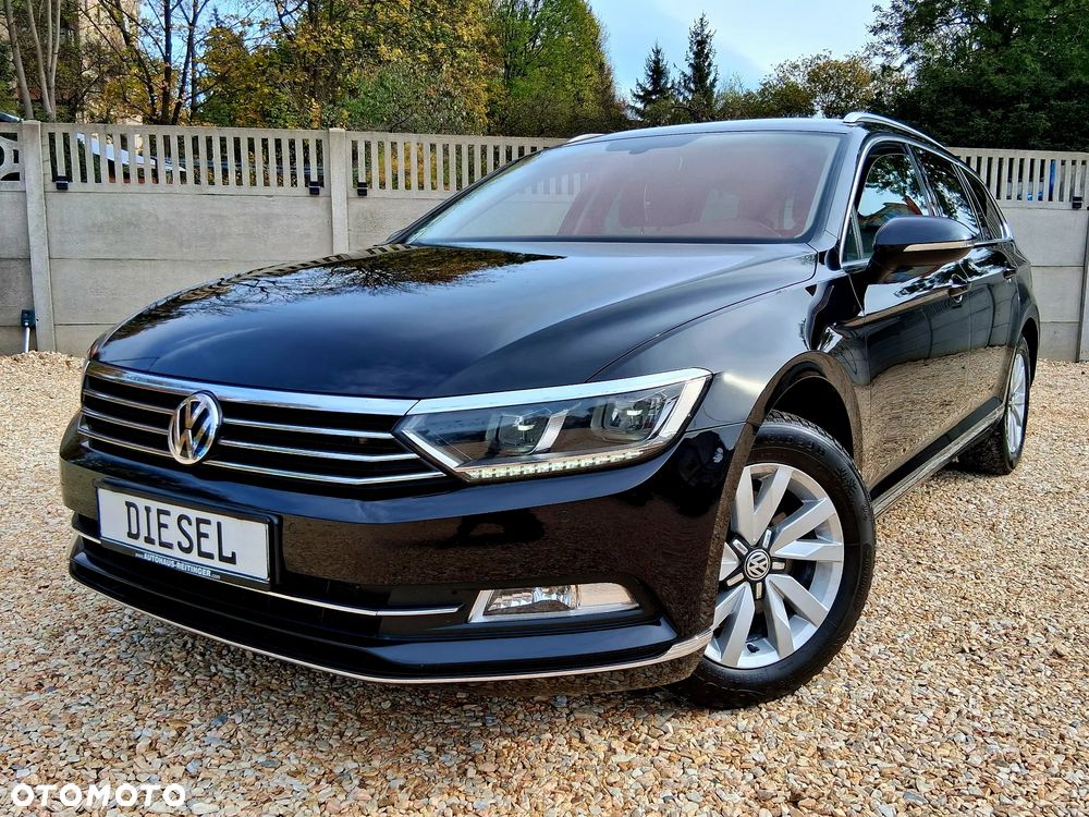 Volkswagen Passat - 1