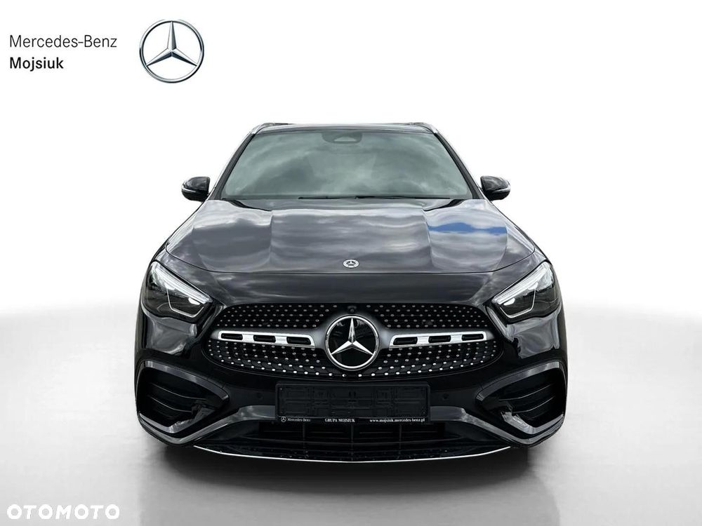 Mercedes-Benz GLA - 2