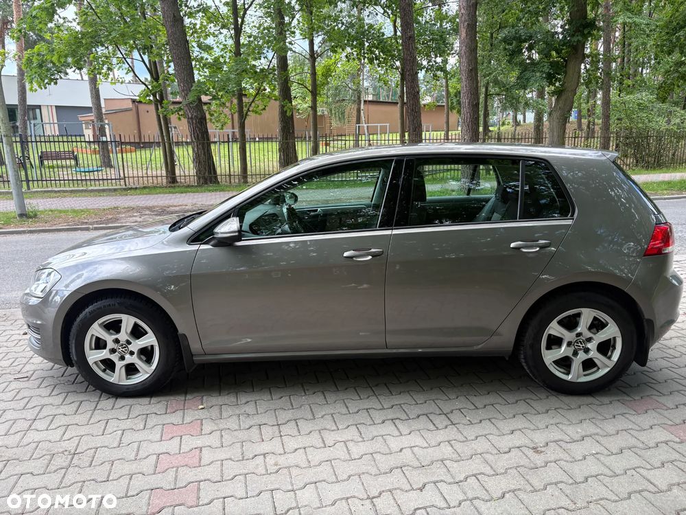 Volkswagen Golf - 11