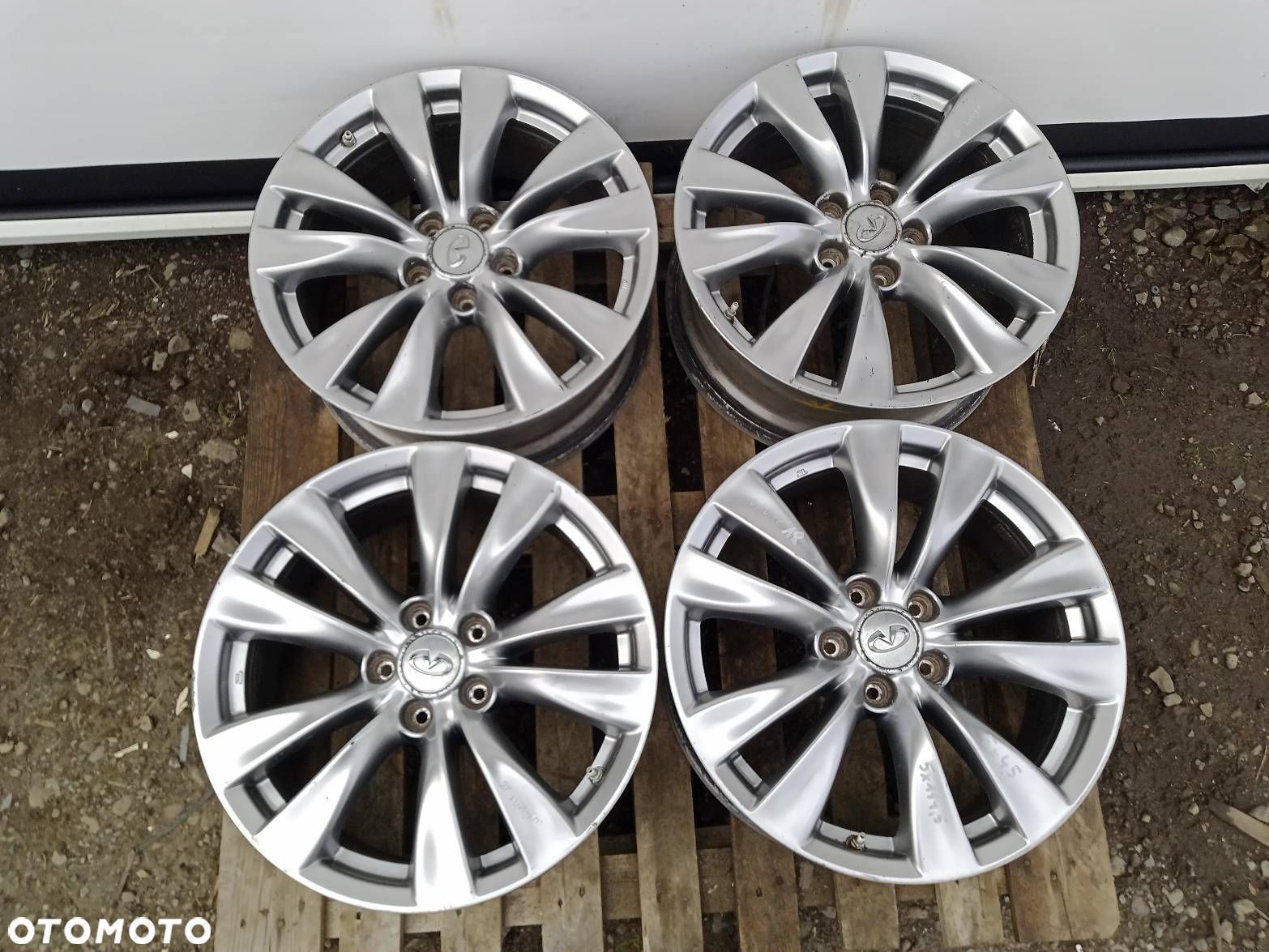 FELGI ALUMINIOWE R18 INFINITI M37X 5X4,5 5X114,5 18X8J CG47 - 1
